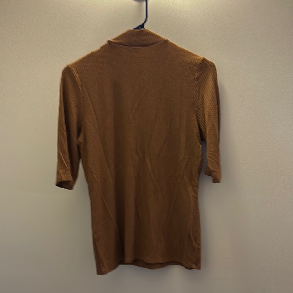 Cyrus Brown Ribbed‎ Top - Picture 3 of 4